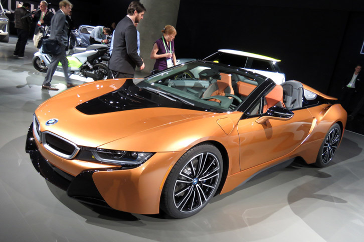 BMW i8ロードスター