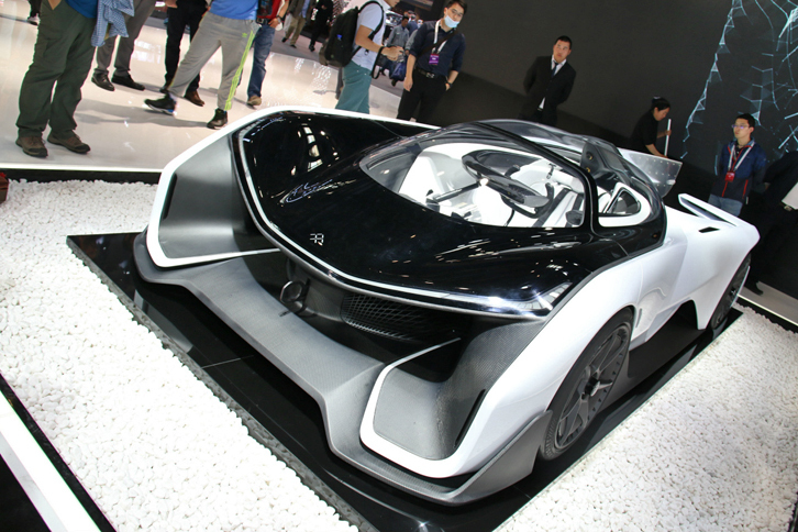 「ファラデイ・フューチャーFFゼロ1」。前述のレコーと関連するベンチャー企業によるコンセプトカー。2016年1月のラスベガスCESで発表したものを、今回中国で初公開した。