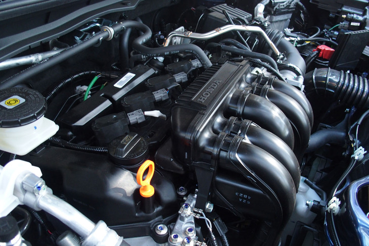 ホンダWR-V Z＋ブラックスタイル（エンジン）