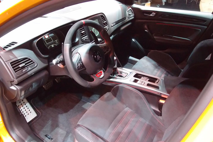 ルノー・メガーヌR.S.（インテリア）