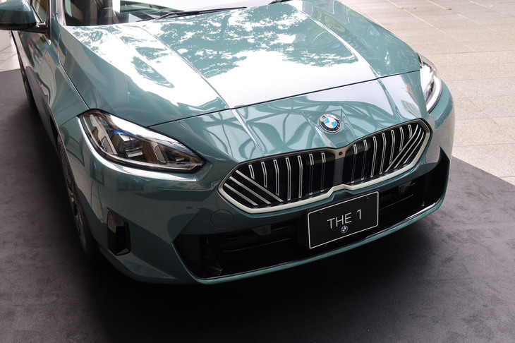 BMW 120（フロントまわり）