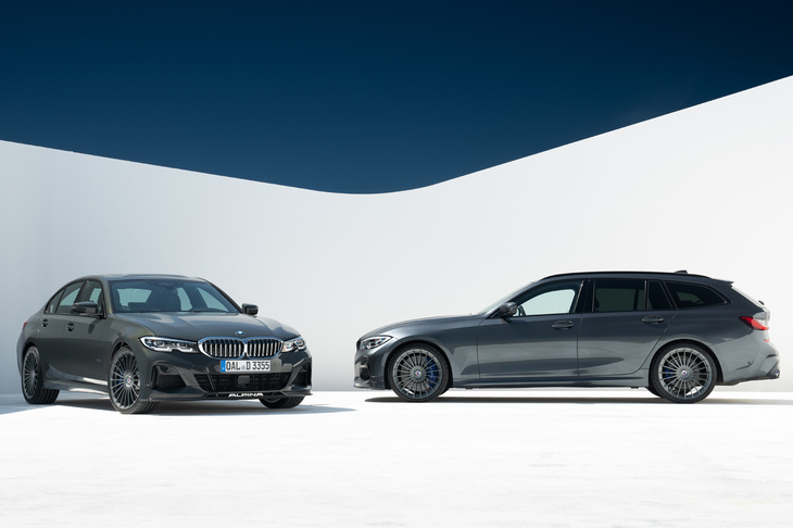 「BMWアルピナD3 Sリムジン アルラット」（左）と「D3 Sツーリング アルラット」（右）。