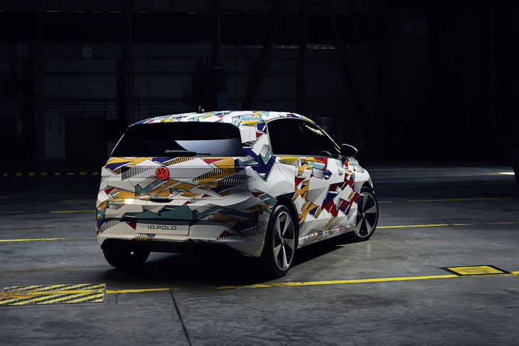 「ID.ポロ コンセプト」のリアビュー。ドイツ・ミュンヘンで開催されたIAAモビリティー2025にもこの姿でディスプレイされた。