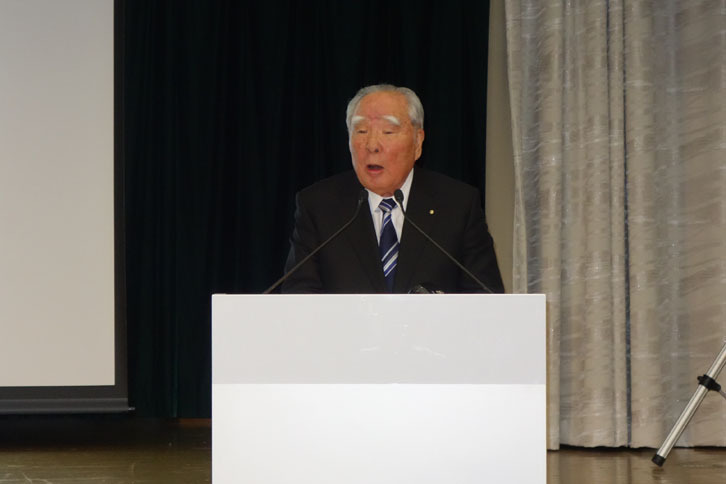 鈴木会長は、「自動車技術を取り巻く環境が大きく変化しており、良品廉価だけのクルマづくりでは、この先、行き詰まってしまうという危機感を感じ、業務提携をお願いした」と語った。