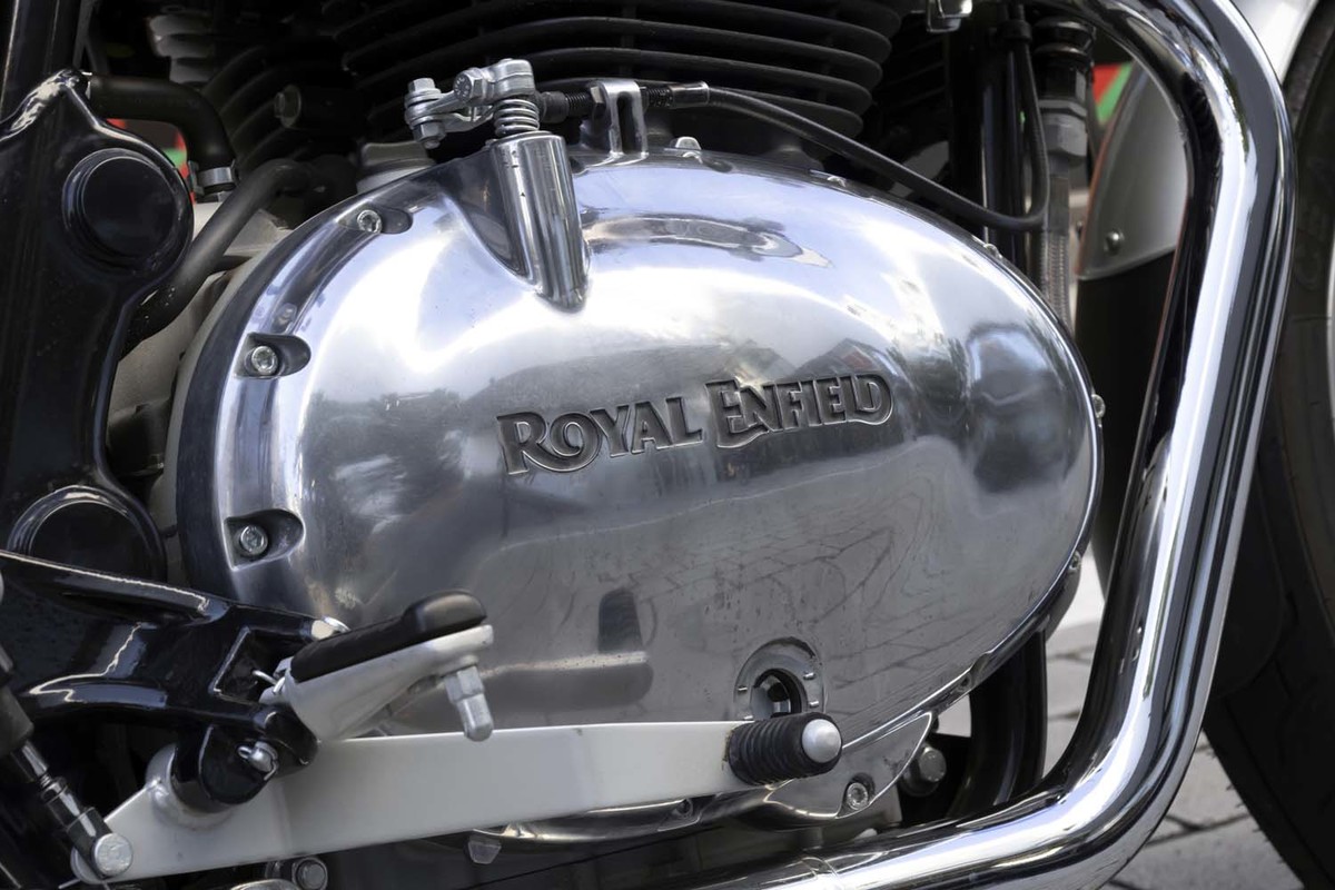 トライアンフ　パーセルグリッド　強力磁石仕様 W650 SR400 エストレア トライアンフ パーセルグリッド 強力磁石仕様 W650 SR400 エストレア