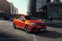 ルノーはフルモデルチェンジした「ルーテシア」を披露【東京モーターショー2019】