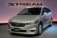 立体駐車場もOK、「ホンダ・ストリーム」フルモデルチェンジ