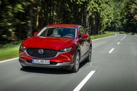 マツダCX-30（FF/6MT）／CX-30（FF/6AT）【海外試乗記】