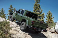 ジープのピックアップトラック「グラディエーター」が2021年冬に上陸の画像