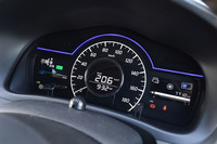 「ファインビジョンメーター」と名付けられた「e-POWER」の計器盤。エネルギーフローやバッテリーの残量が表示される。