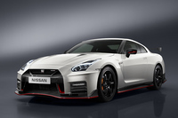 「日産GT-R NISMO」が2017年モデルに進化