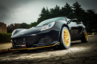 「ロータス・エリーゼ」に“F1カラー”の高性能モデル