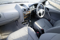 「ローバー25」の内装