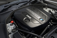 搭載される2リッター直4DOHC16バルブ ディーゼルターボエンジンは、184psと38.7kgmを発生する。