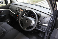 スズキ・ワゴンR スティングレーTS（FF/CVT）【ブリーフテスト】の画像