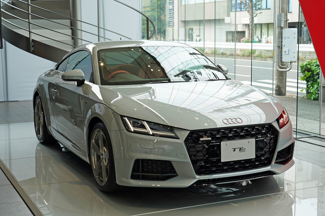 デビュー20周年を記念した「アウディTT」の限定車発売 【ニュース