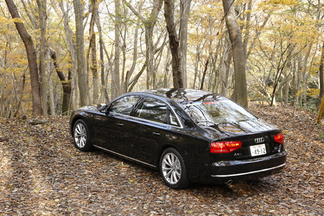 アウディA8 L 4.2 FSI クワトロ／3.0 TFSI クワトロ【試乗記】 ドイツ
