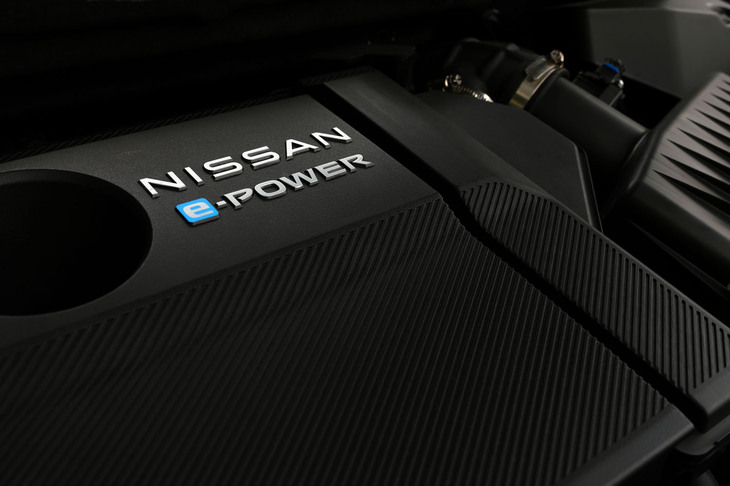 パワートレインは発電専用に1.5リッター3気筒ターボの可変圧縮比エンジンを使う「e-POWER」（シリーズハイブリッド）。エネルギー効率に優れているだけでなく、高い静粛性も印象的だ。