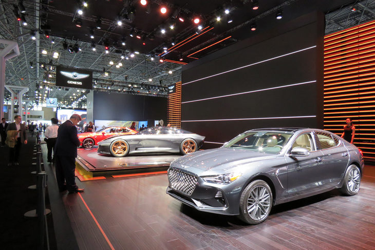 ジェネシスブースの様子。