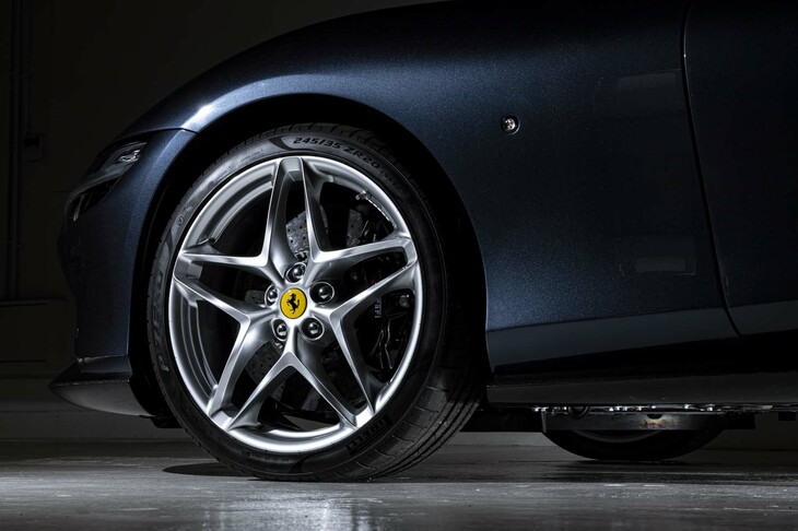 フェラーリ・ローマ スパイダー（タイヤ＆ホイール）