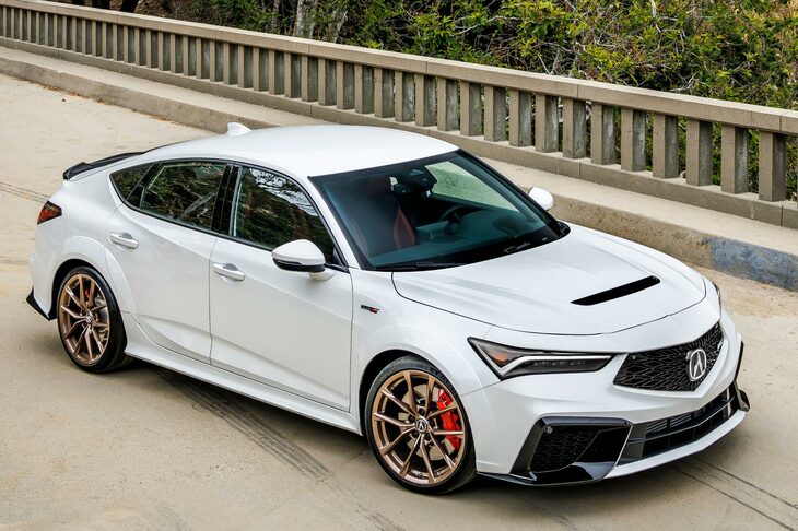 なんと、左ハンドルのままでの日本導入がアナウンスされた「インテグラ タイプS」。北米ではアキュラブランドで販売される。