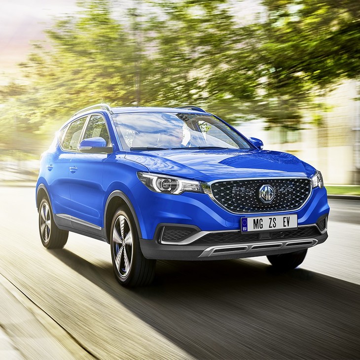 欧州再進出の旗手を務める「MG ZS EV」。ボディーサイズは全長×全幅×全高＝4314×1809×1644mm。