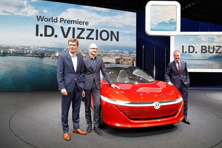フォルクスワーゲンI.D. VIZZION（プレスカンファレンスの様子）