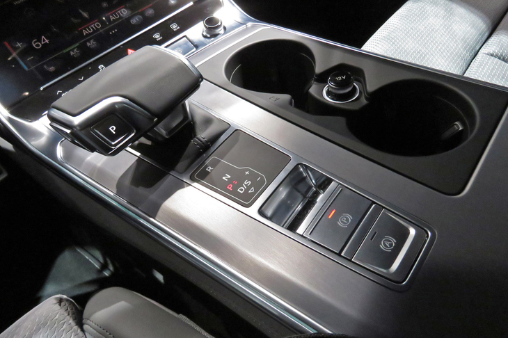 アウディA6（センターコンソール）