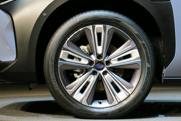 スバル・ソルテラ（タイヤ＆ホイール）