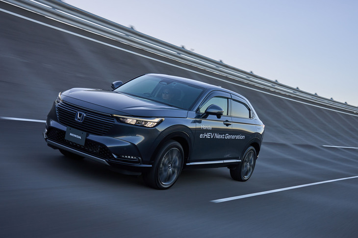 小型車用の次世代「e：HEV」は「ヴェゼル」に搭載されていた。「プレリュード」とは異なりこちらはエンジンの生音が聞こえるのみだが、なかなかスポーティーで心地よいサウンドだ。