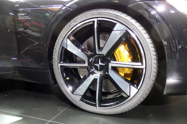 ポールスター1（エクステリア）