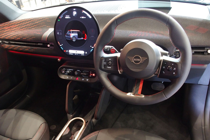 MINIジョンクーパーワークスE（コックピット）