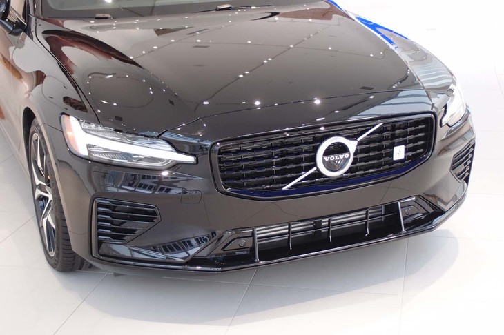 ボルボS60 T8ポールスターエンジニアード（フロントまわり）