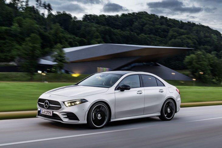 メルセデス・ベンツAクラス セダン（エクステリア）