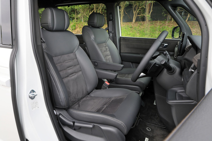 ホンダ・ステップワゴンe：HEVスパーダ プレミアムライン（1列目シート）