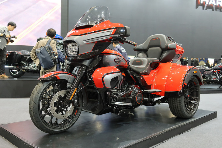 ハーレーダビッドソンCVOストリートグライド3リミテッド