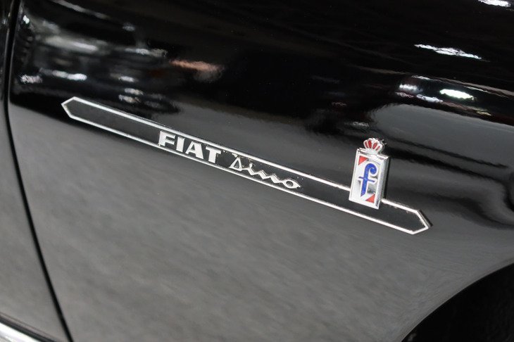 フィアット・ディーノ スパイダー2.0（1969年）／Vintage Car VISCO