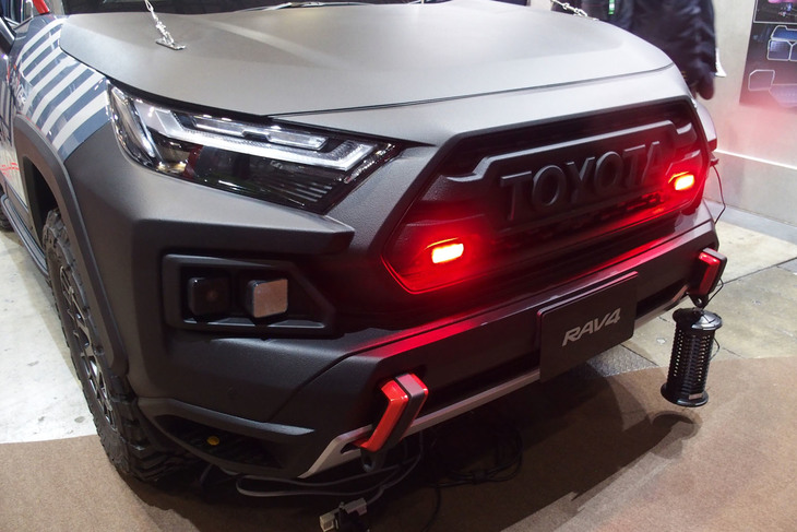 RAV4“5D ADVENTURE 2022”（エクステリア）