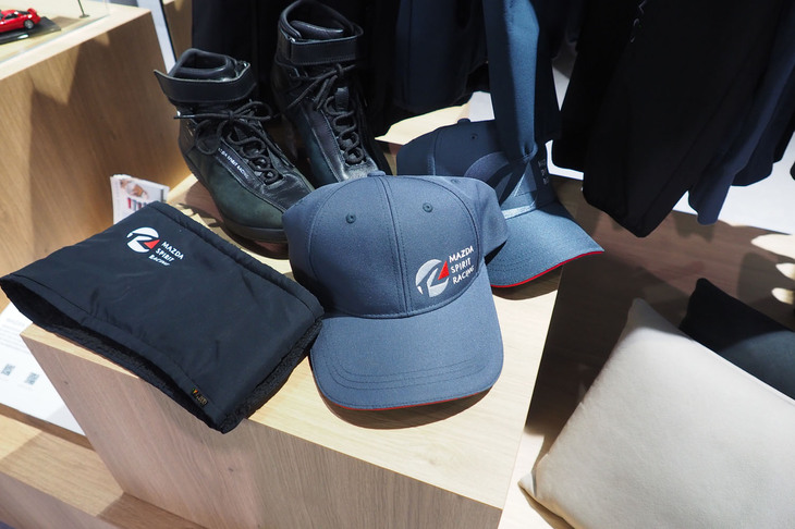 マツダブースの様子。