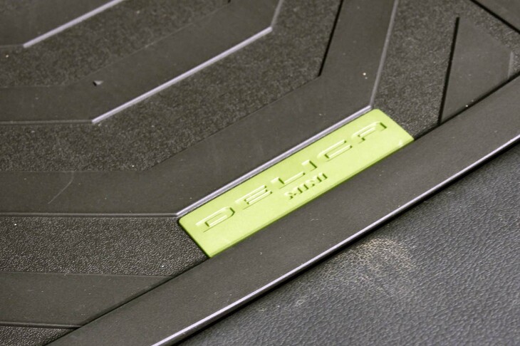 三菱デリカミニCHAMONIX SNOW GEAR（オールウェザーマット）