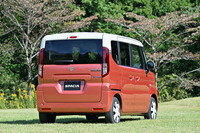 「スズキ・スペーシア」がフルモデルチェンジ　後席の座面に新機軸を採用の画像