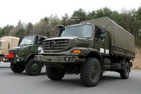 ダイムラー、「ウニモグ」など車両50台を寄付