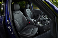 メルセデス・ベンツが新型SUV「GLB」を日本導入　手ごろなサイズの3列7人乗りモデルの画像