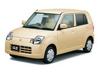 専用フェイスでおしゃれに――「スズキ・アルト」特別仕様車