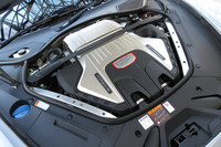 ポルシェ、日本仕様の新型「パナメーラ」を初公開の画像