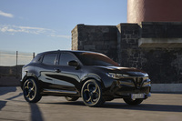 アルファ・ロメオ・ジュニア イブリダ インテンサ