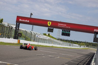 多くのギャラリーがくぎ付けとなったF1マシンの走行シーン。1989年の「640」や2003年の「F2003-GA」、そして2010年の「F10」が快音を響かせた。