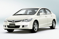 「ホンダ・シビック」に2リッターモデル「2.0GL」を追加設定の画像