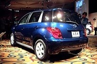 【Movie】トヨタの新型車、その名は「ist」の画像