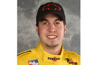 2年連続IRLタイトルを獲得した若き（＆シャイな）アメリカ人、サム・ホーニッシュJr.が、ド・フェランの後を継ぎペンスキーをドライブする（写真＝ゼネラルモーターズ）